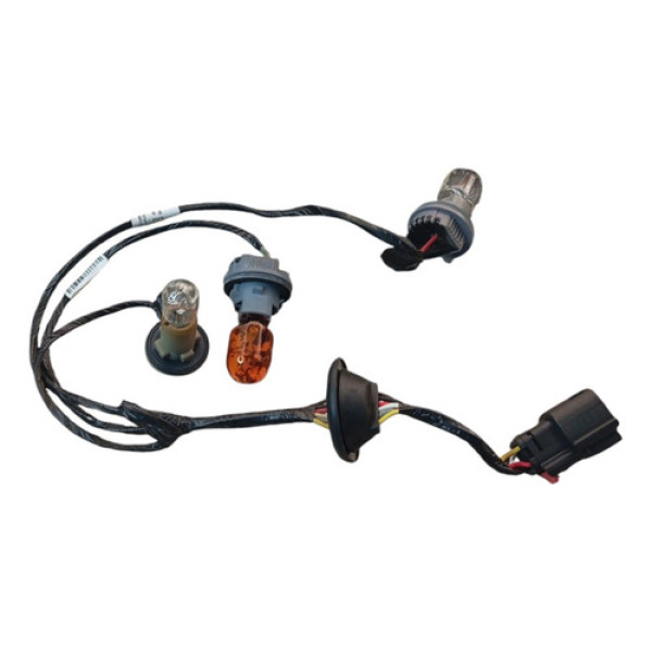 Chicote Lanterna Traseira Esquerda Gm Onix Turbo 2020 2023