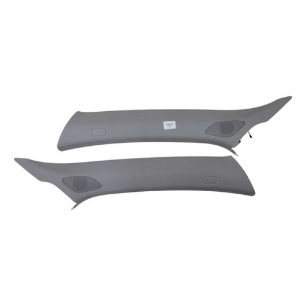 Acabamento Coluna Parabrisa Audi A1 1.4 2014 8x0867234