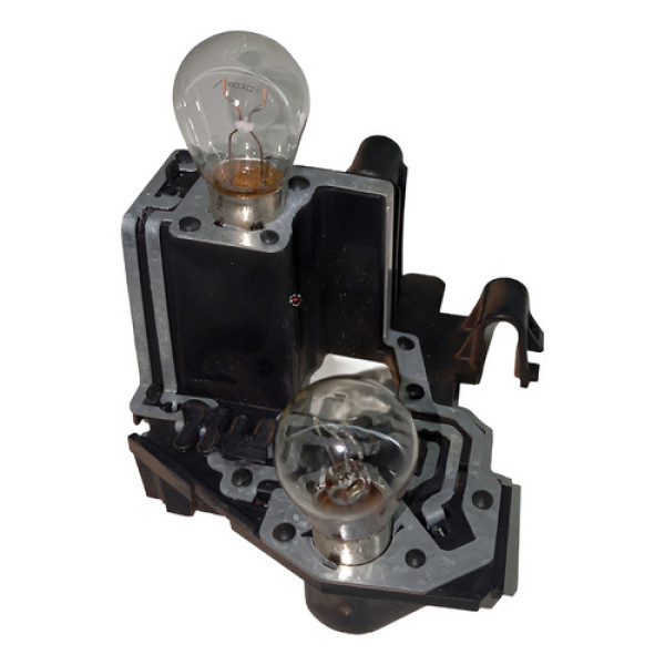 Circuito Lanterna Tra. Esquerda Volkswagen Jetta 2011  2015 Esquerdo/motorista Água