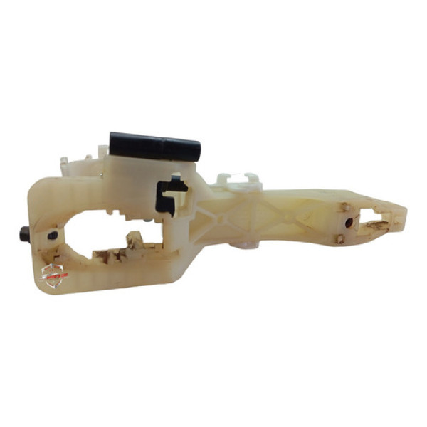 Suporte Maçaneta Dianteira Direita Hyundai I30 2010 Dianteira