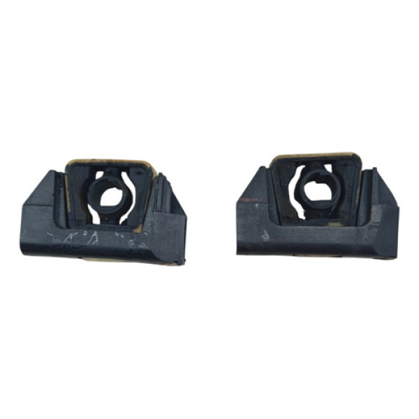 Suporte Inferior Radiador Vw Gol Saveiro Voyage G5 G6 09 16 Preto