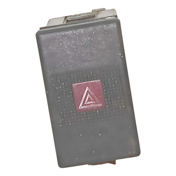 Botão Pisca Alerta Vw Santana 1998 2006 3279532351 Preto