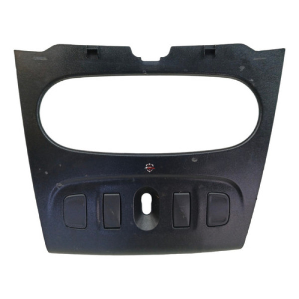 Moldura Comando Ar Condicionado Renault Sandero 2016