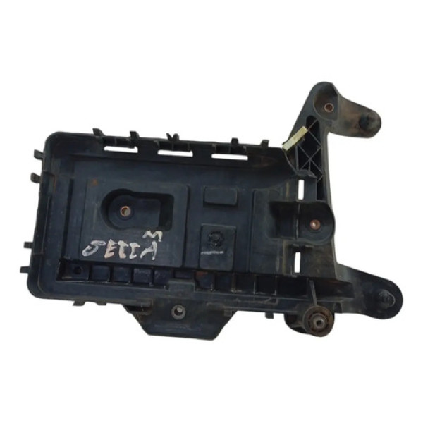 Suporte Caixa Bateria Vw Jetta 2008 2012 12