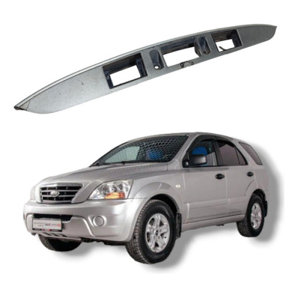 Acabamento Tampa Traseira Kia Sorento 2006 A 2013