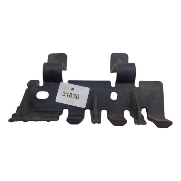 Guia Parachoque Tras Esquerdo Land Rover Discovery 4 2010