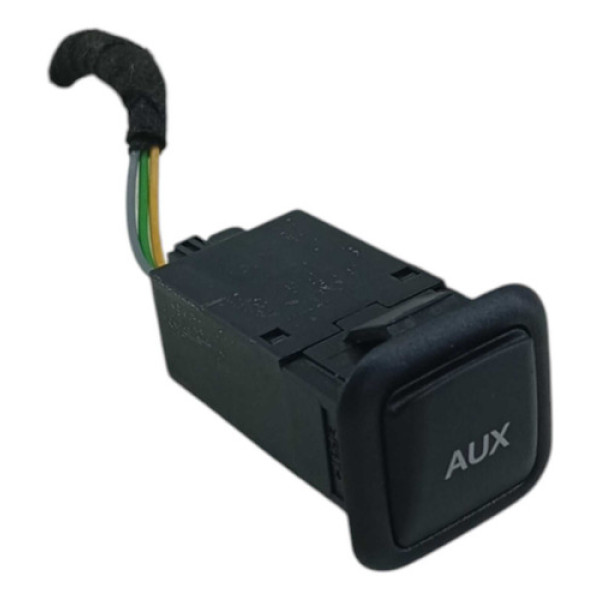 Entrada Conector Auxiliar Audi A1 1.4 2014 8j0035475