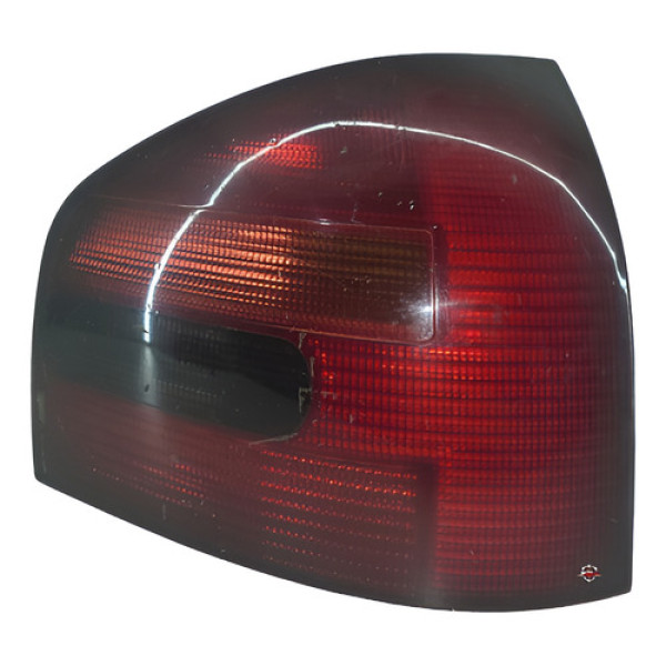 Lanterna Traseira Direita Audi A3 1996  2002 Direito/passageiro Água