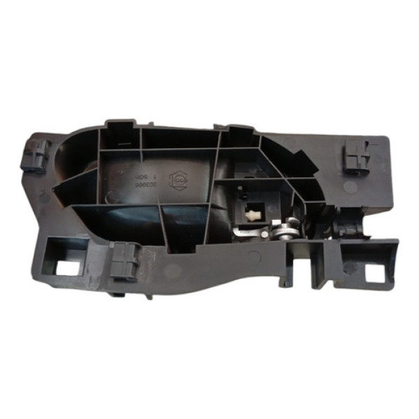 Macaneta Interna Traseira Esquerda Peugeot 2008 2018 Preto T Preto Traseira